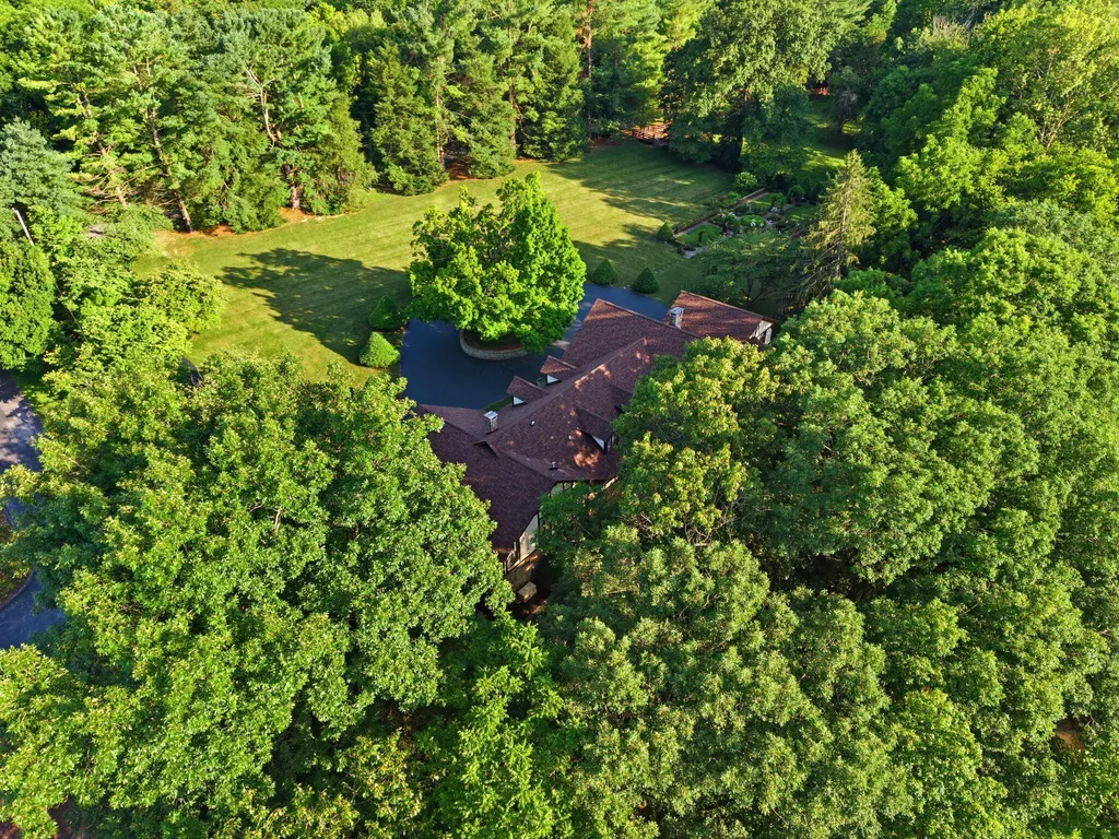 305 Beech Street Monticello KY 42633