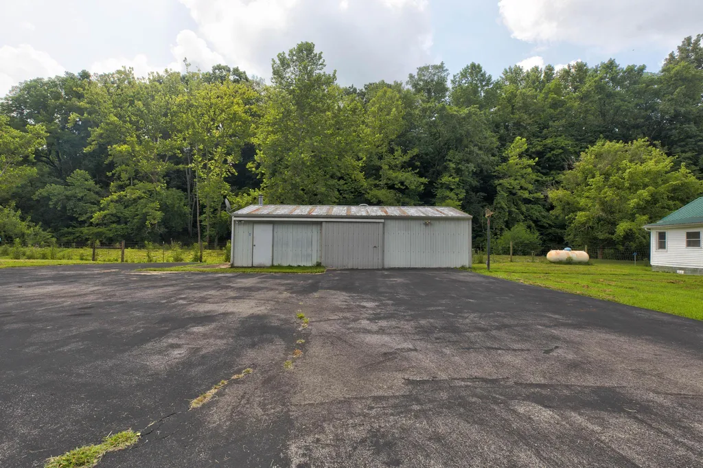 2350 Kiddville Road Mt Sterling KY 40353