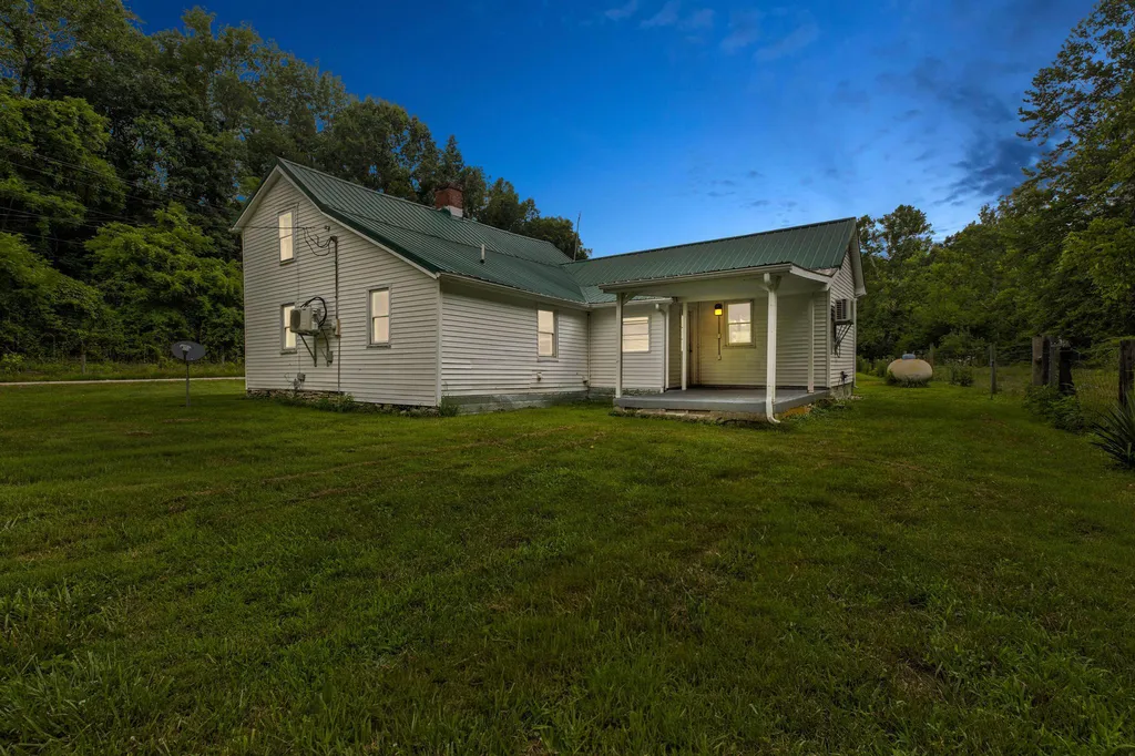 2350 Kiddville Road Mt Sterling KY 40353