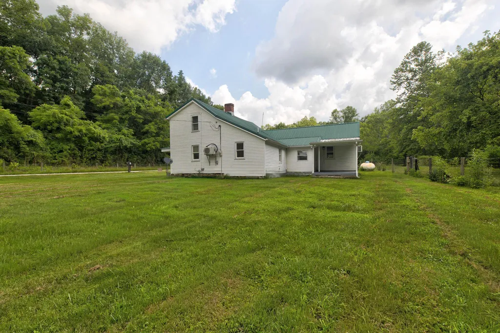 2350 Kiddville Road Mt Sterling KY 40353