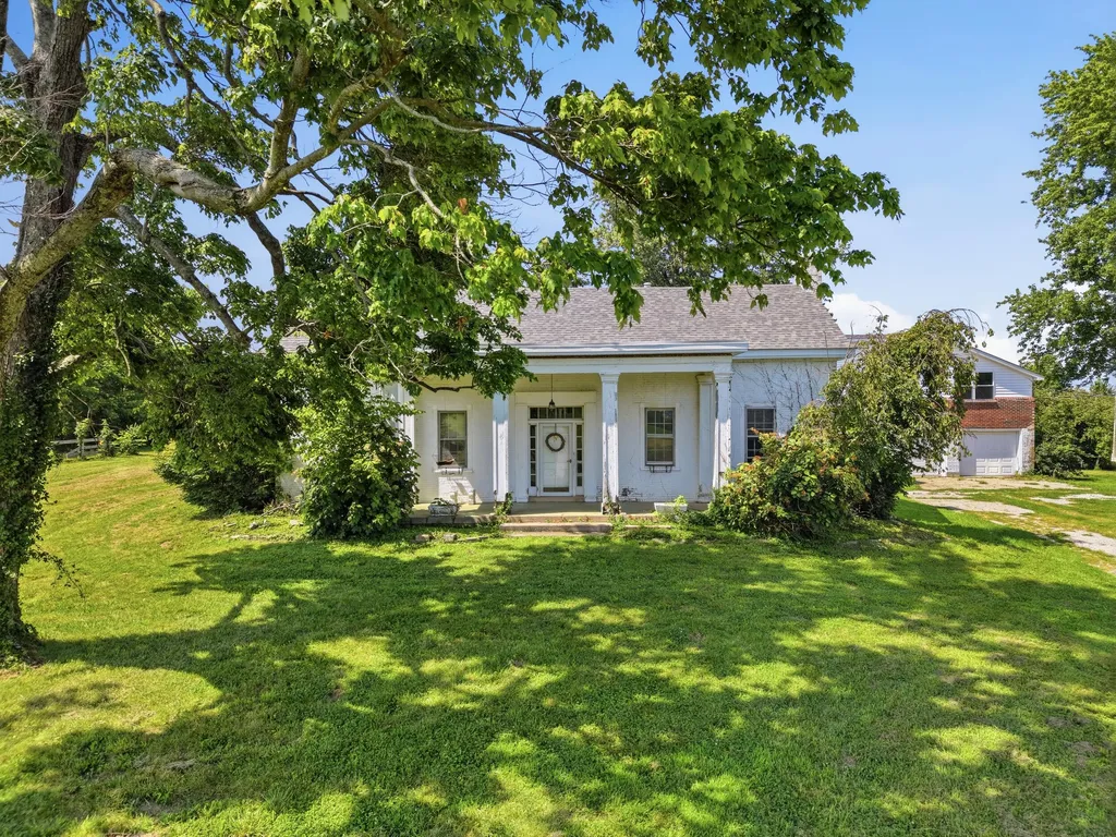 6481 Old Richmond Road Lexington KY 40515