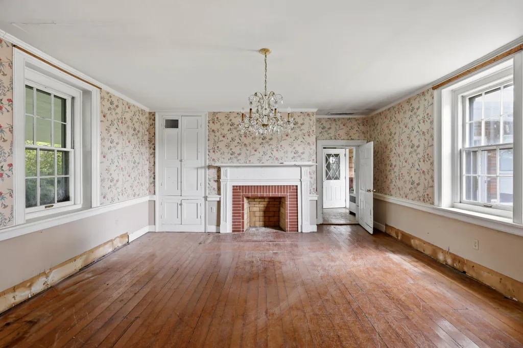 6481 Old Richmond Road Lexington KY 40515