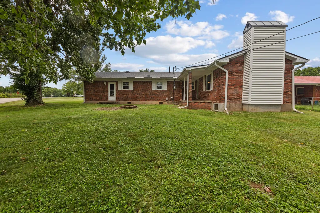 102 Rebecca Drive Richmond KY 40475