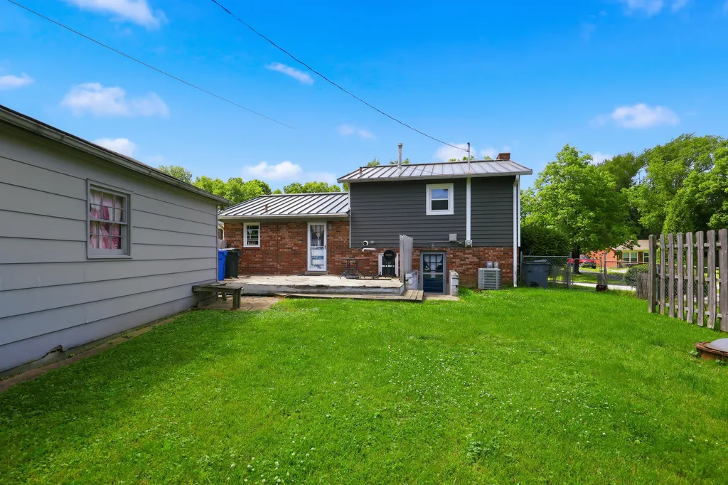 2176 Stephens Lane Lexington KY 40504