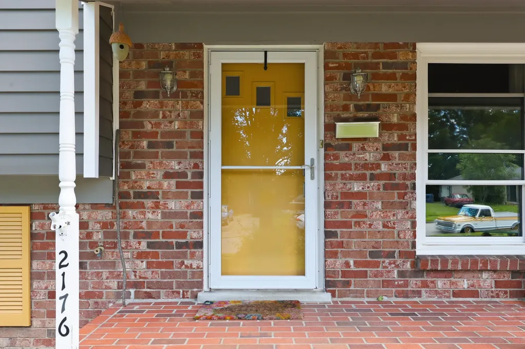 2176 Stephens Lane Lexington KY 40504