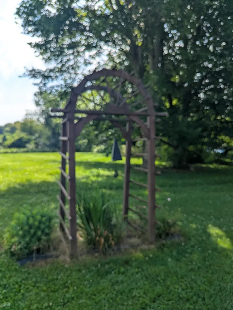 3107 E Highway 552 Lily KY 40740