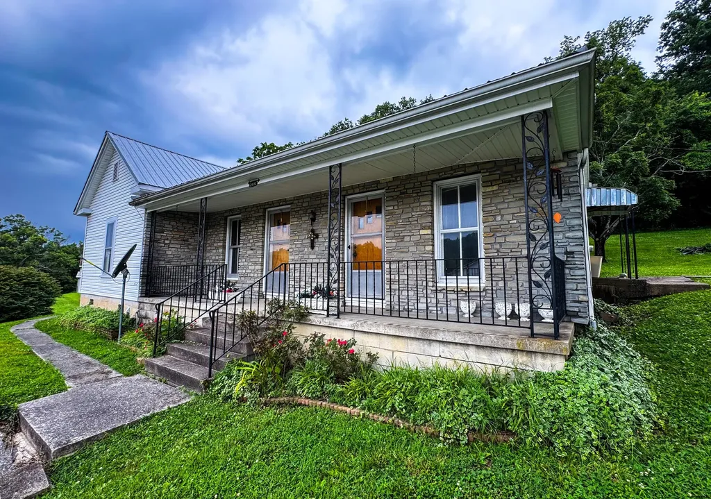 2970 Glensboro Road Lawrenceburg KY 40342