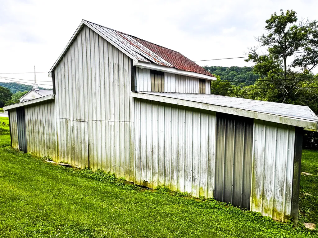 2970 Glensboro Road Lawrenceburg KY 40342