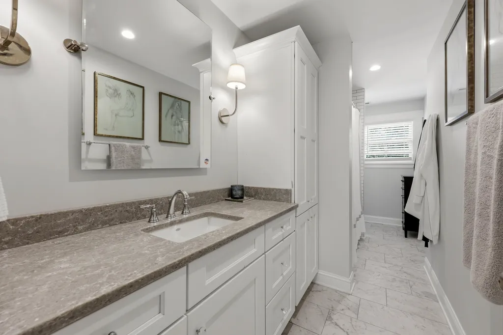 222 Clay Avenue Lexington KY 40502