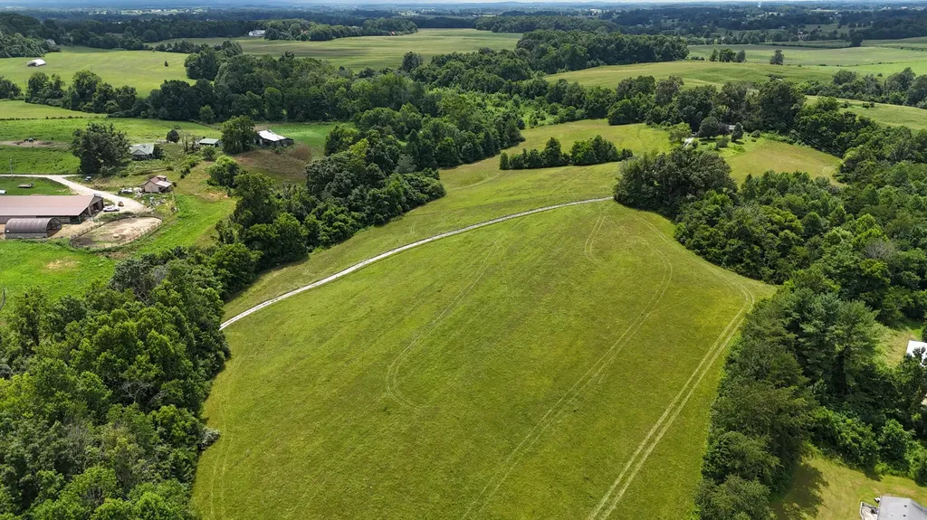 2548 Willailla Road Brodhead KY 40409