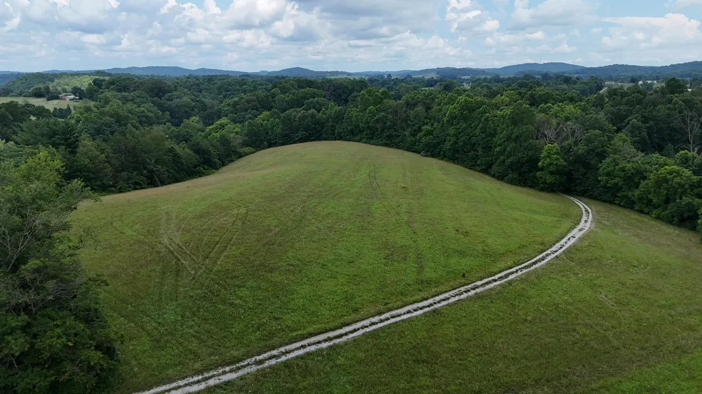 2548 Willailla Road Brodhead KY 40409