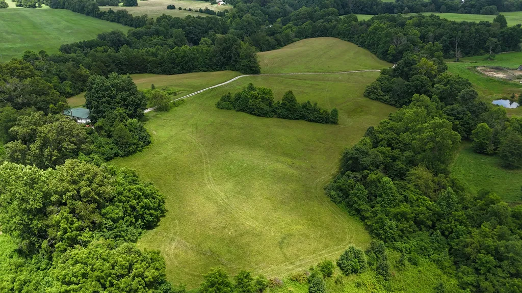 2548 Willailla Road Brodhead KY 40409