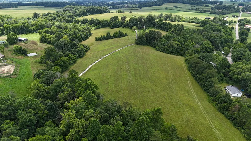 2548 Willailla Road Brodhead KY 40409