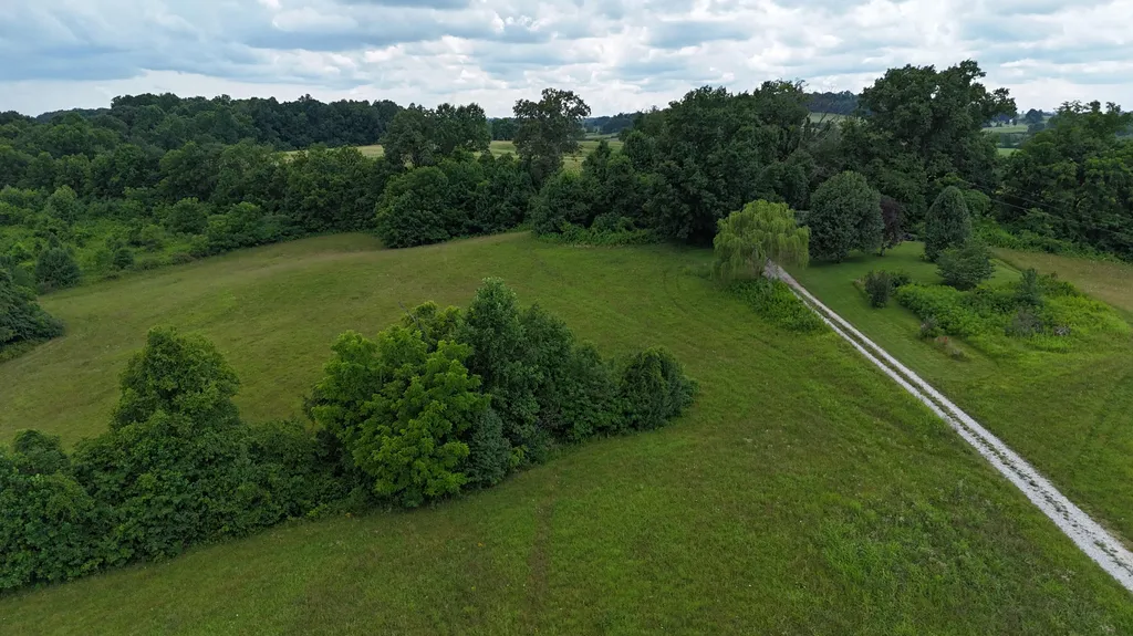 2548 Willailla Road Brodhead KY 40409