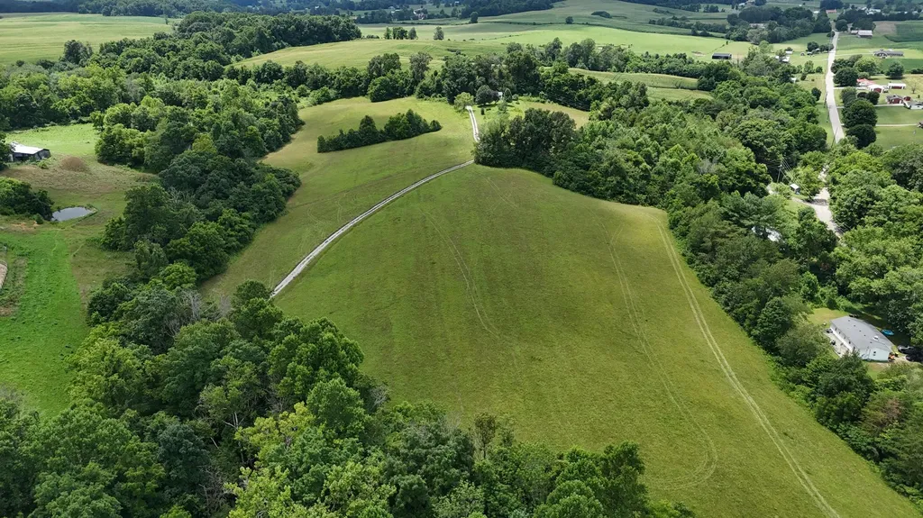 2548 Willailla Road Brodhead KY 40409