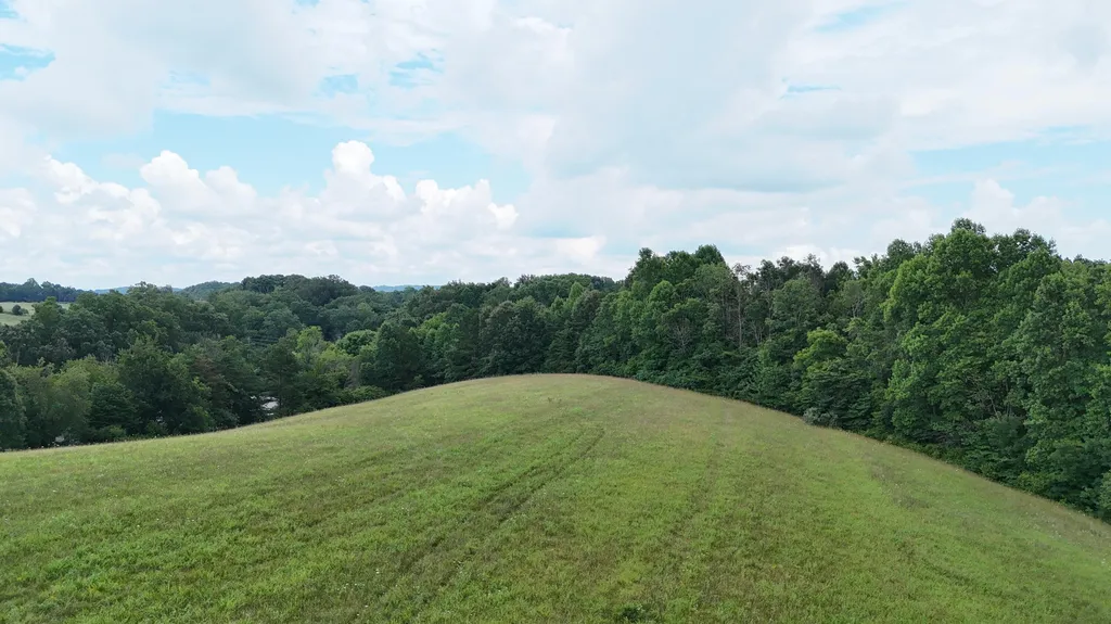 2548 Willailla Road Brodhead KY 40409