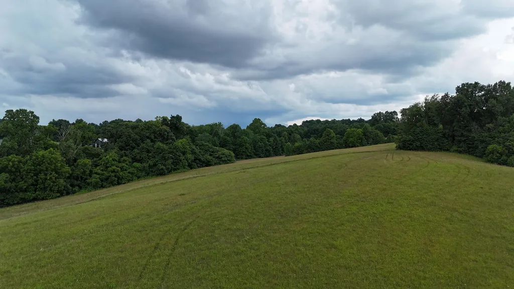 2548 Willailla Road Brodhead KY 40409