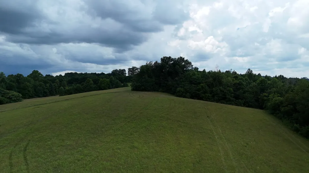 2548 Willailla Road Brodhead KY 40409