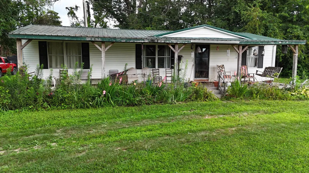 2548 Willailla Road Brodhead KY 40409