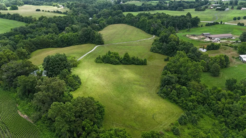 2548 Willailla Road Brodhead KY 40409