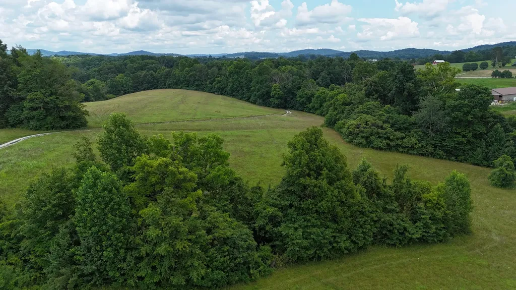 2548 Willailla Road Brodhead KY 40409