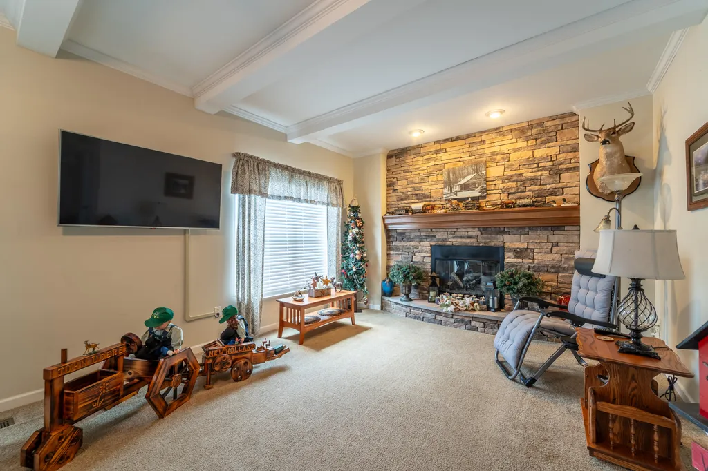 1939 College Hill Road Waco KY 40385
