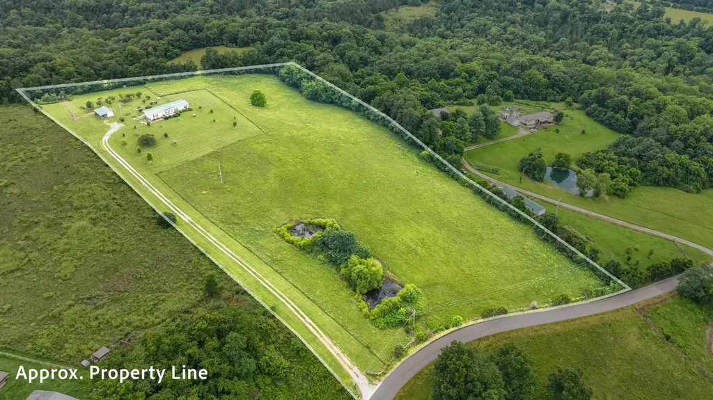 1939 College Hill Road Waco KY 40385