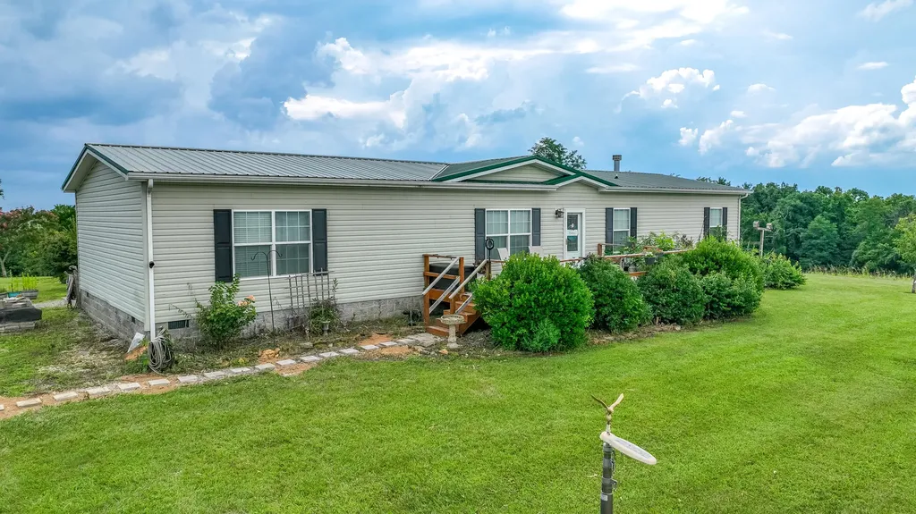 1939 College Hill Road Waco KY 40385