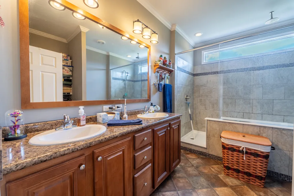1939 College Hill Road Waco KY 40385