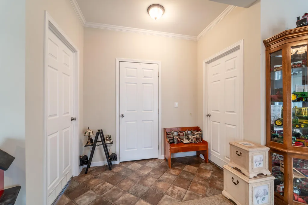 1939 College Hill Road Waco KY 40385