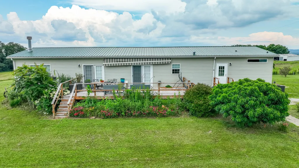 1939 College Hill Road Waco KY 40385
