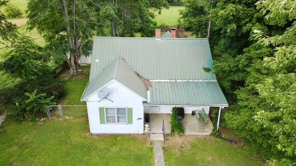 16431-16451 E State Highway 70 Bethelridge KY 42516