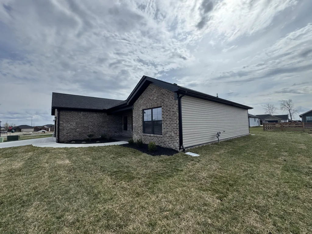 219 Navajo Drive Richmond KY 40475
