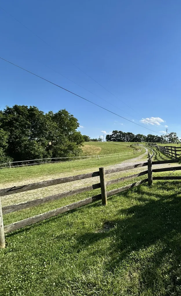 4406 Lucas Lane Frankfort KY 40601