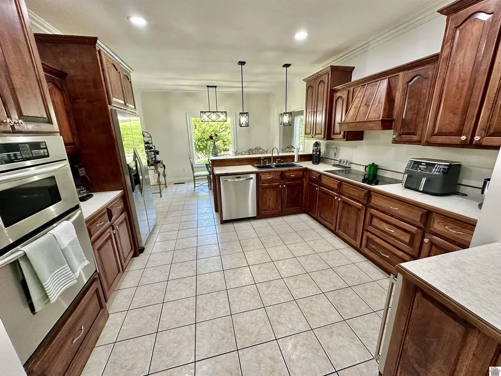 81 Oak Shadow Lane Benton KY 42025