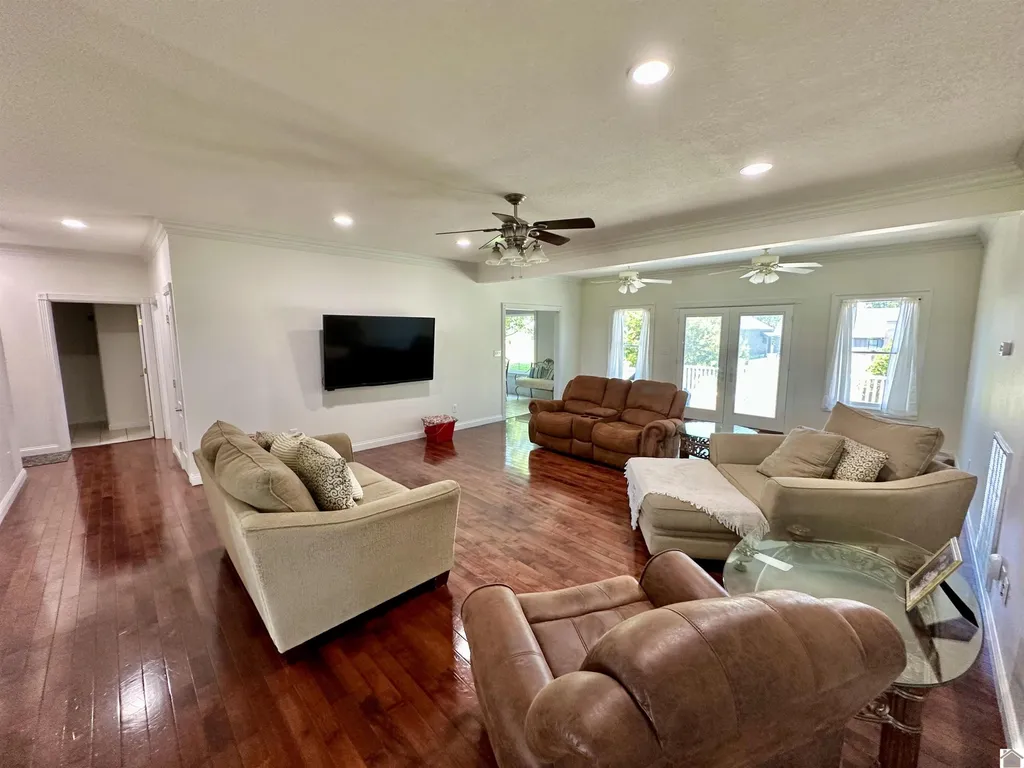 81 Oak Shadow Lane Benton KY 42025