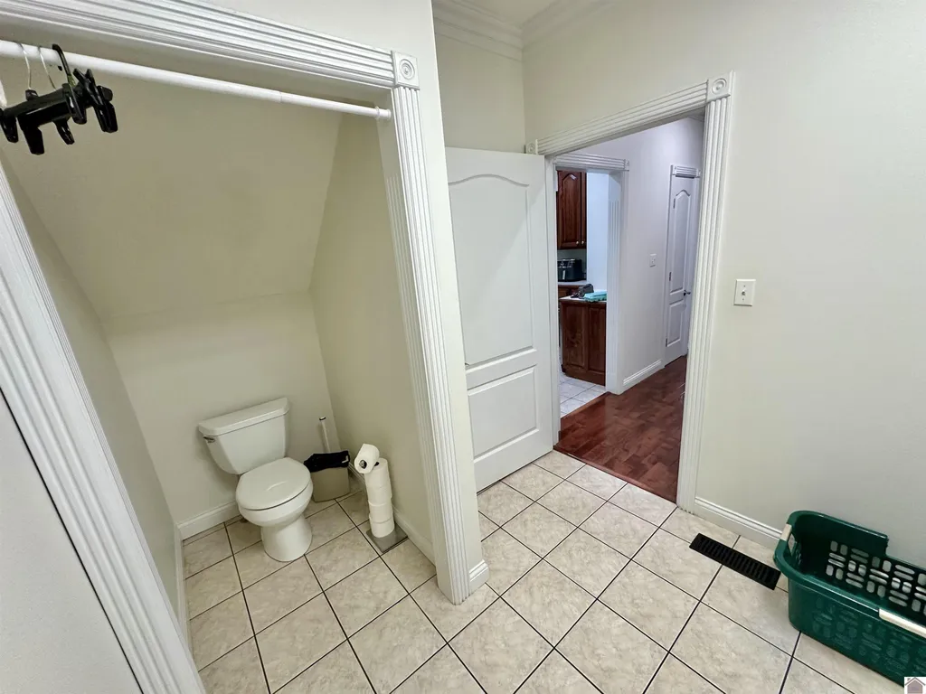 81 Oak Shadow Lane Benton KY 42025