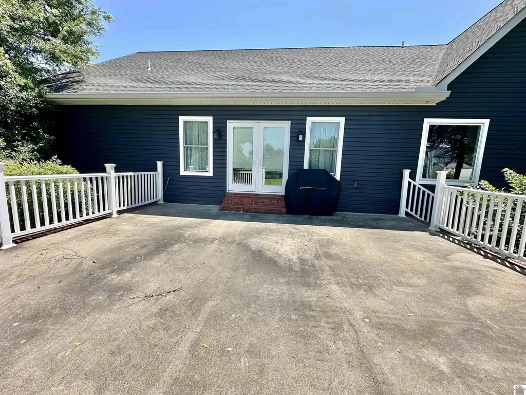 81 Oak Shadow Lane Benton KY 42025