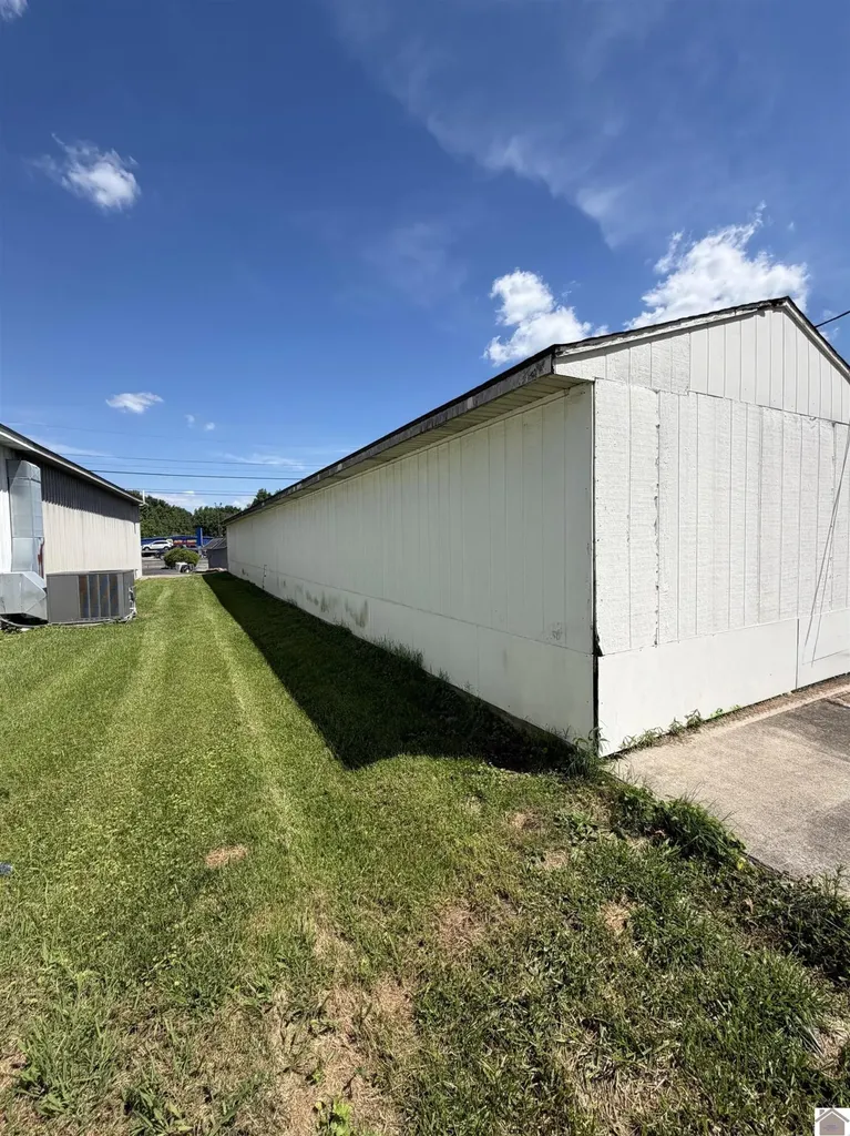 318 Main Street Benton KY 42025