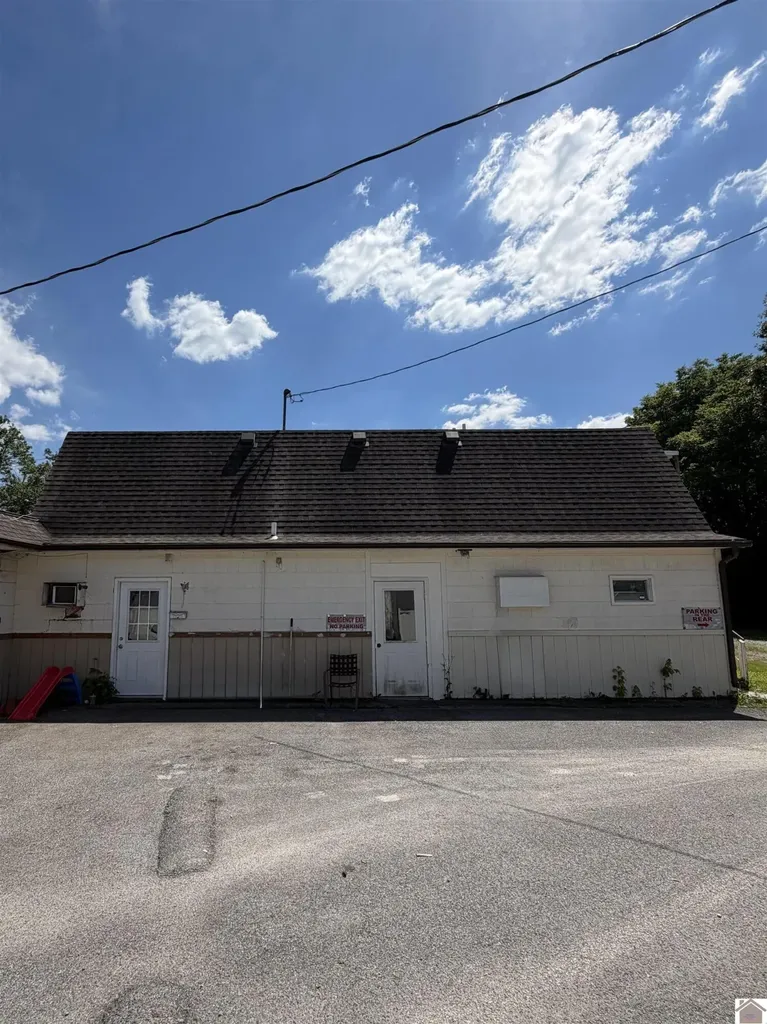 318 Main Street Benton KY 42025