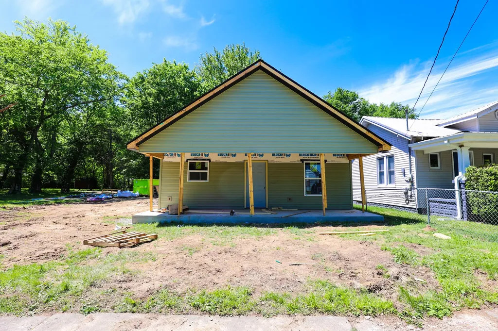 1207 Salem Avenue Paducah KY 42001