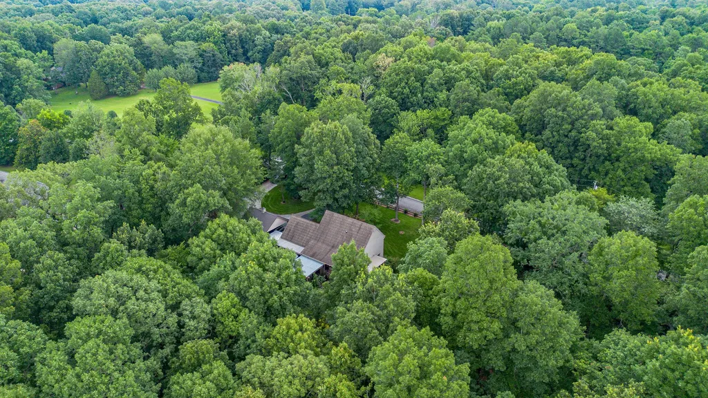 161 Shadybrook Lane Benton KY 42025