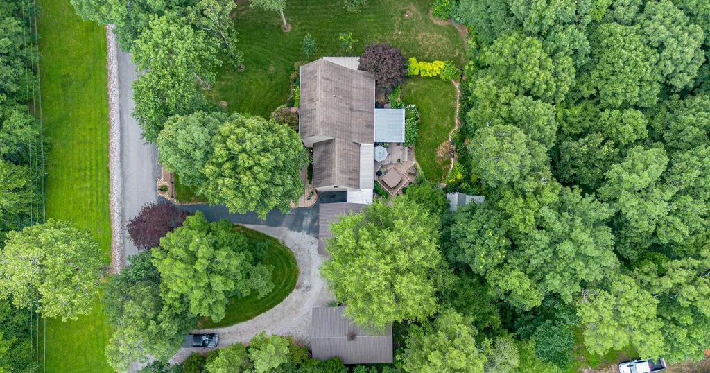 161 Shadybrook Lane Benton KY 42025