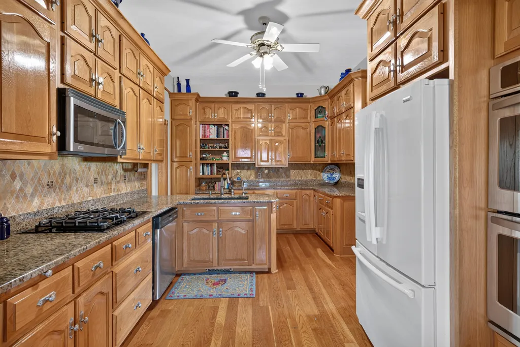5845 Ky Highway 590 Lancaster KY 40444