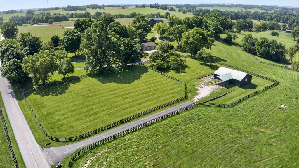 5845 Ky Highway 590 Lancaster KY 40444