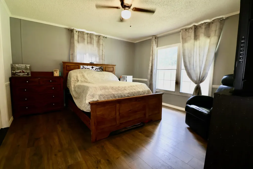 3028 Riley Hollow Road Cadiz KY 42211