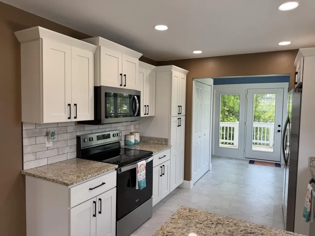 65 Enterprise Lane Gilbertsville KY 42044