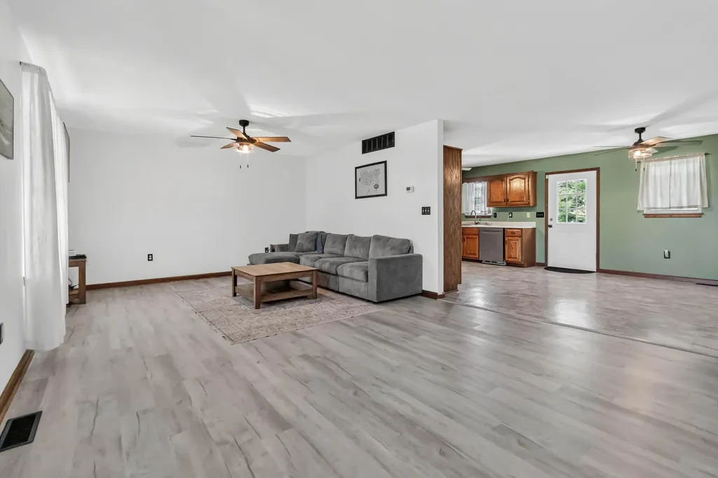 986 Tennessee Ridge Road Liberty KY 42539