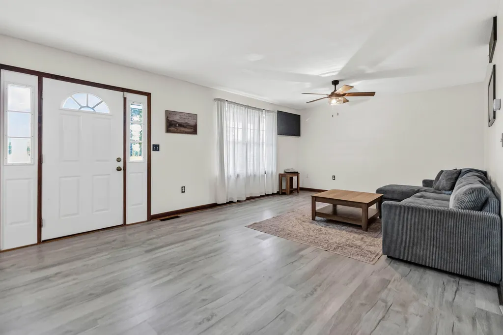 986 Tennessee Ridge Road Liberty KY 42539