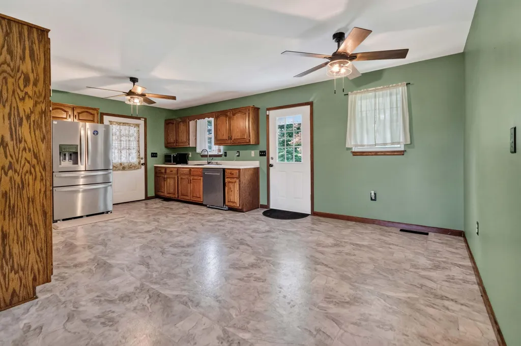 986 Tennessee Ridge Road Liberty KY 42539
